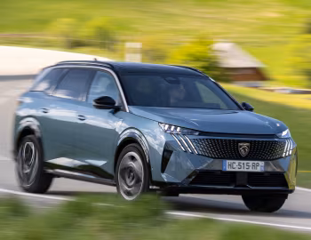 Peugeot E-5008 GT Dual Motor [Worldwide] '2025–pr.