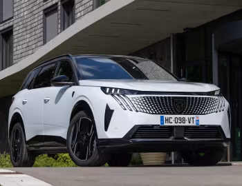Peugeot E-5008 GT Dual Motor [Worldwide] '2025–pr.