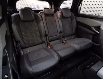 Intérieur Peugeot E-5008 GT Dual Motor [Worldwide] '2025–pr.