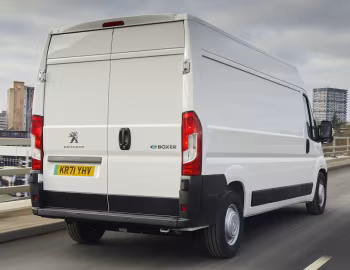 Peugeot e-Boxer Van L3H2 [UK-spec] '2021–23