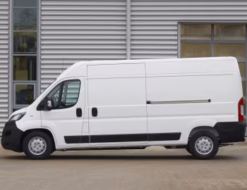 Peugeot e-Boxer Van L3H2 [UK-spec] '2021–23