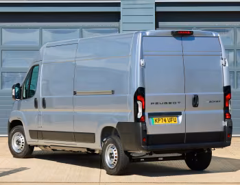 Peugeot E-Boxer Van L3H2 [UK-spec] '2024–pr.