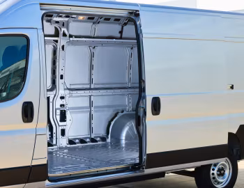 Coffre Peugeot E-Boxer Van L3H2 [UK-spec] '2024–pr.