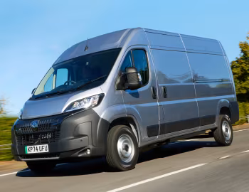 Peugeot E-Boxer Van L3H2 [UK-spec] '2024–pr.