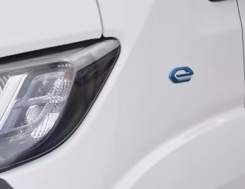 Peugeot e-Boxer Van L3H2 [UK-spec] '2021–23