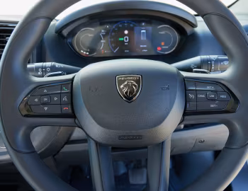 Intérieur Peugeot E-Boxer Van L3H2 [UK-spec] '2024–pr.