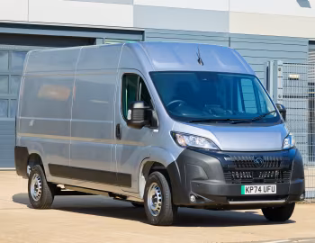 Peugeot E-Boxer Van L3H2 [UK-spec] '2024–pr.