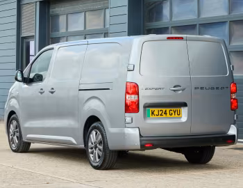 Peugeot E-Expert Van XL [UK-spec] '2024–pr.