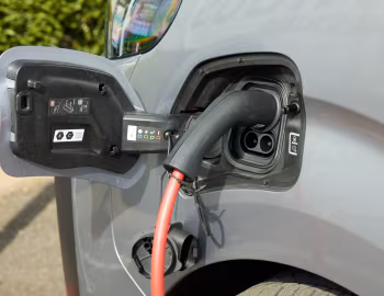 Peugeot E-Expert Van XL [UK-spec] '2024–pr.