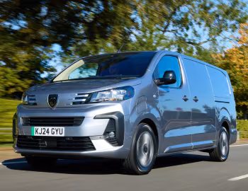 Peugeot E-Expert Van XL [UK-spec] '2024–pr.