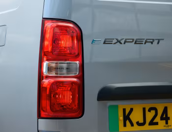 Peugeot E-Expert Van XL [UK-spec] '2024–pr.