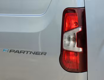 Peugeot E-Partner [UK-spec] '2024–pr.