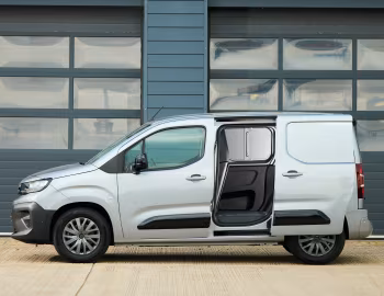 Peugeot E-Partner [UK-spec] '2024–pr.