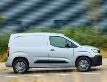 Peugeot E-Partner [UK-spec] '2024–pr.