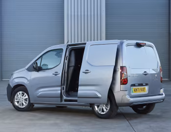 Peugeot e-Partner [UK-spec] '2021–24