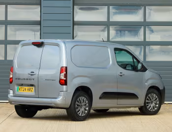 Peugeot E-Partner [UK-spec] '2024–pr.