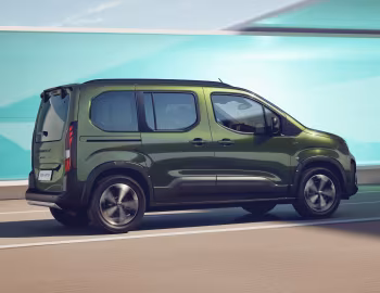Peugeot e-Rifter GT [Worldwide] '2024–pr.
