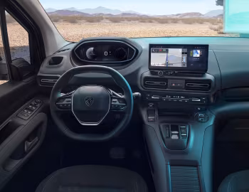 Front Panel Peugeot e-Rifter GT [Worldwide] '2024–pr.