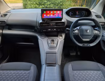 Front Panel Peugeot e-Rifter GT Long [UK-spec] '2024–pr.