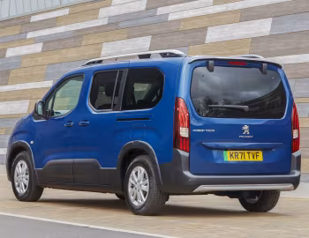 Peugeot e-Rifter Long [UK-spec] '2022–24