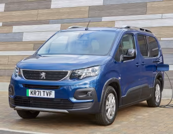 Peugeot e-Rifter Long [UK-spec] '2022–24