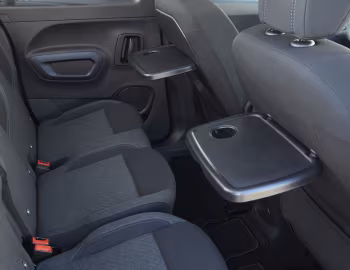 Interior Peugeot e-Rifter Long [UK-spec] '2022–24
