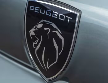 Logo Peugeot e-Traveller long [UK-spec] '2024–pr.