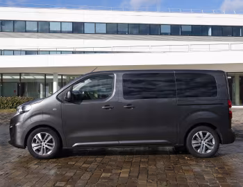 Peugeot e-Traveller [Worldwide] '2020–24