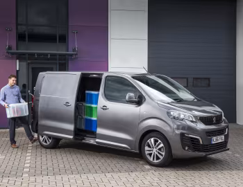 Peugeot Expert [UK-spec] '2016–24