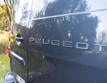 Peugeot Expert Sport Van [UK-spec] '2025–н.ч.