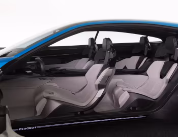 Интерьер Peugeot Instinct Concept '03.2017