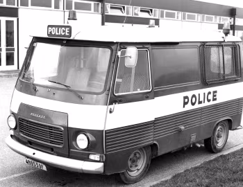 Peugeot J7 Police [France] '1965–80