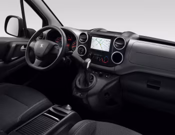 Interior Peugeot Partner Crossway [Russia] '03.2021–22