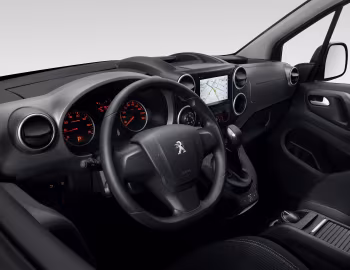 Interior Peugeot Partner Crossway [Russia] '03.2021–22
