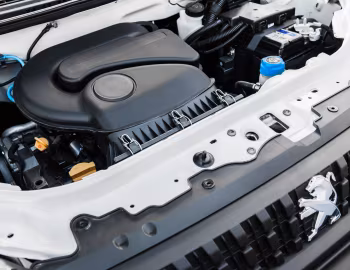 Under The Hood Peugeot Partner Rapid '2022–pr.