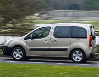 Peugeot Partner Tepee '2008–12