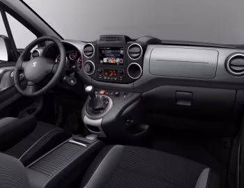 Front Panel Peugeot Partner Tepee Outdoor [Worldwide] '2015–18