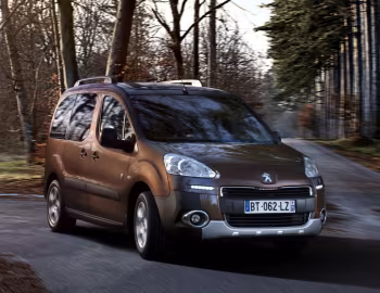 Peugeot Partner Tepee Outdoor '2012–15