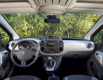 Front Panel Peugeot Partner Tepee Outdoor '2008–12