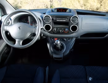 Front Panel Peugeot Partner Van [Worldwide] '05.2008–04.2012