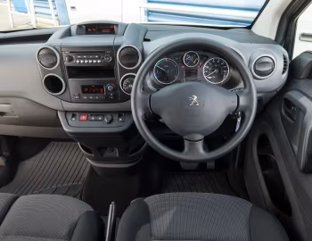 Front Panel Peugeot Partner Van Long Electric [UK-spec] '2017–18