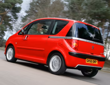 Peugeot 1007 Sport [UK-spec] '2005–08