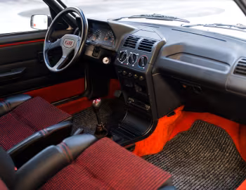 Інтер'єр Peugeot 205 1.9 GTI [Worldwide] '1990–08.1995