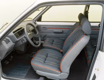 Interior Peugeot 205 3-door "T-Shirt" [Italy] '1988