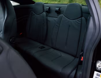 Interior Peugeot RCZ [Japan] '06.2013–12.2016