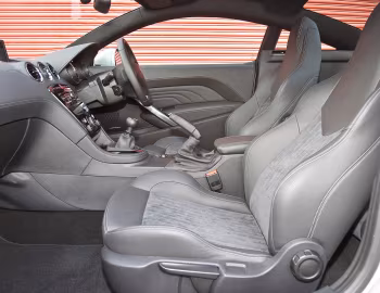 Interior Peugeot RCZ [UK-spec] '2013–15