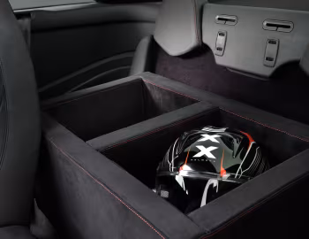Interior Peugeot RCZ R Bimota '01.2015