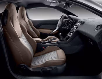 Interior Peugeot RCZ "Brownstone" '2012