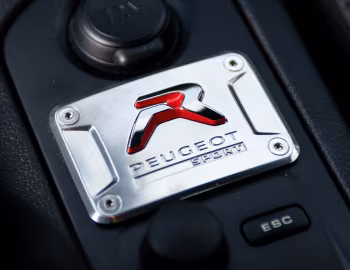 Interior Peugeot RCZ R [Japan] '06.2013–12.2016