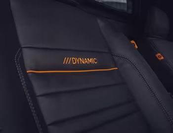 Intérieur RE-VOLVE Peugeot Partner Dynamic '2023–24